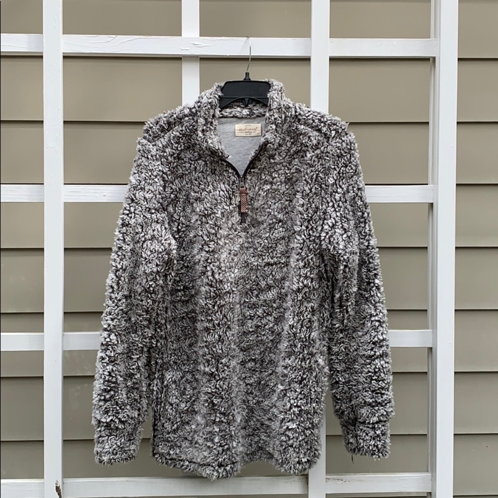 Fuzzy quarter-zip
